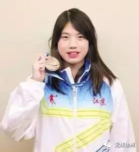 中国年纪小的游泳冠军男_中国现在游泳男的冠军_游泳年纪冠军男中国小伙是谁