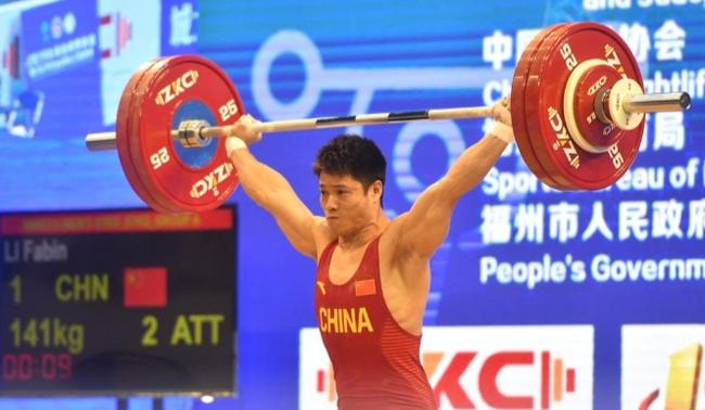 举重男子冠军中国有多少人_中国举重冠军男子叫什么名字_中国男子举重冠军有几个